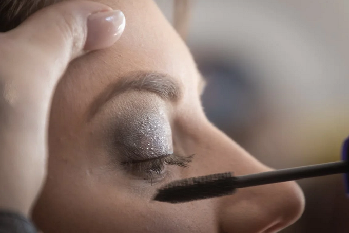 eye makeup